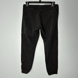 Lululemon leggings size 10